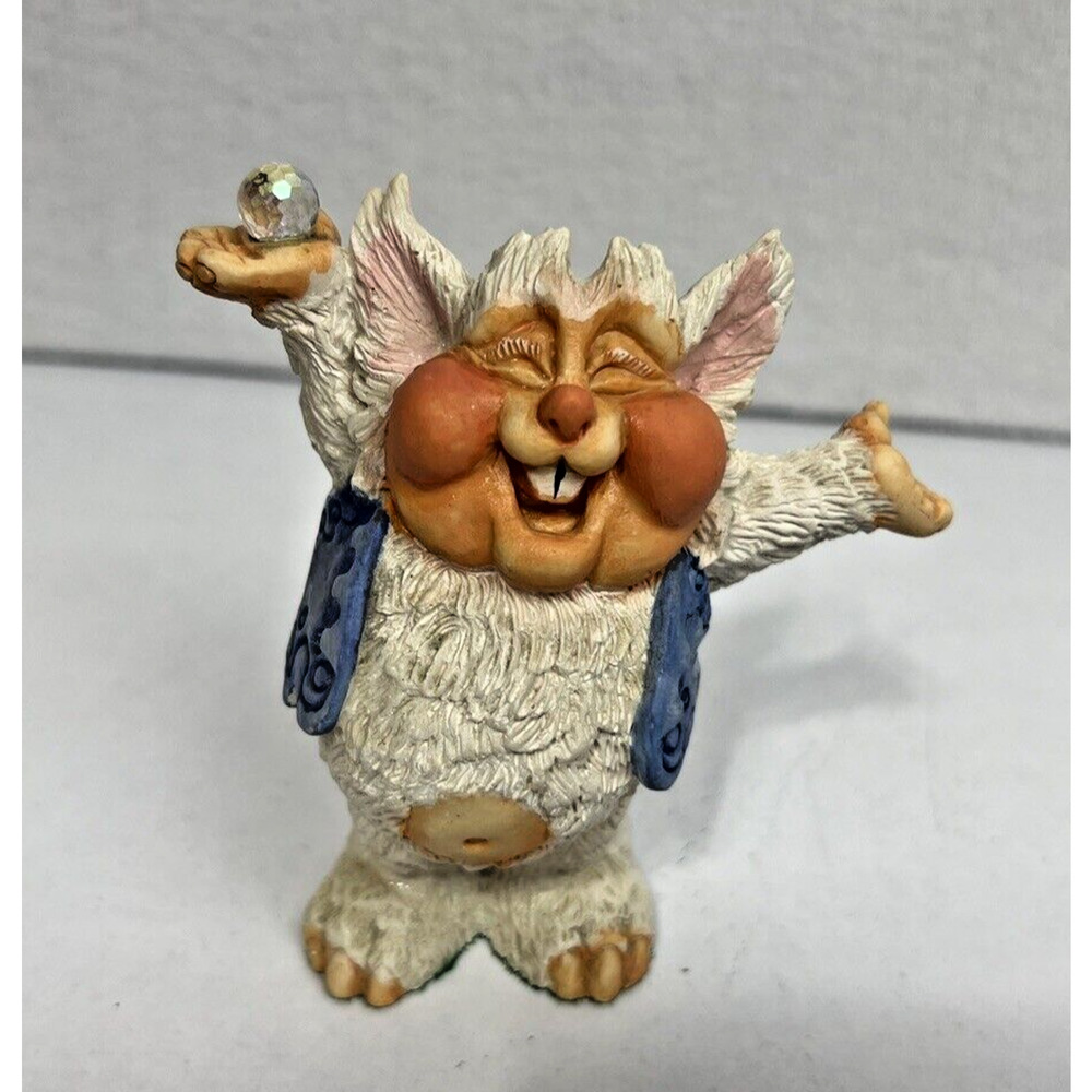 Vintage World Of Krystonia Resin Figurine Trumph by Panton Of‎ England 1988